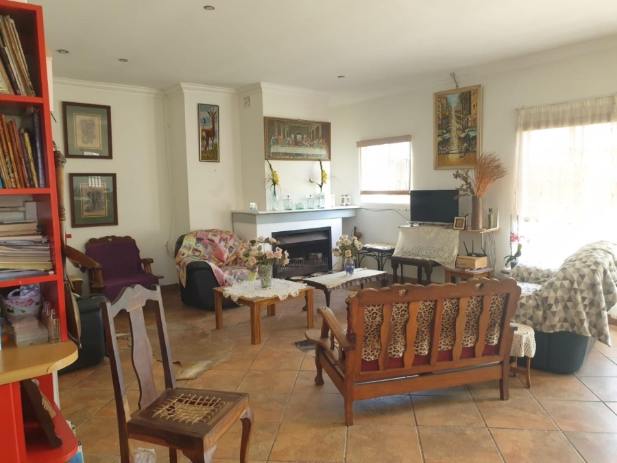 4 Bedroom Property for Sale in Humansdorp Eastern Cape